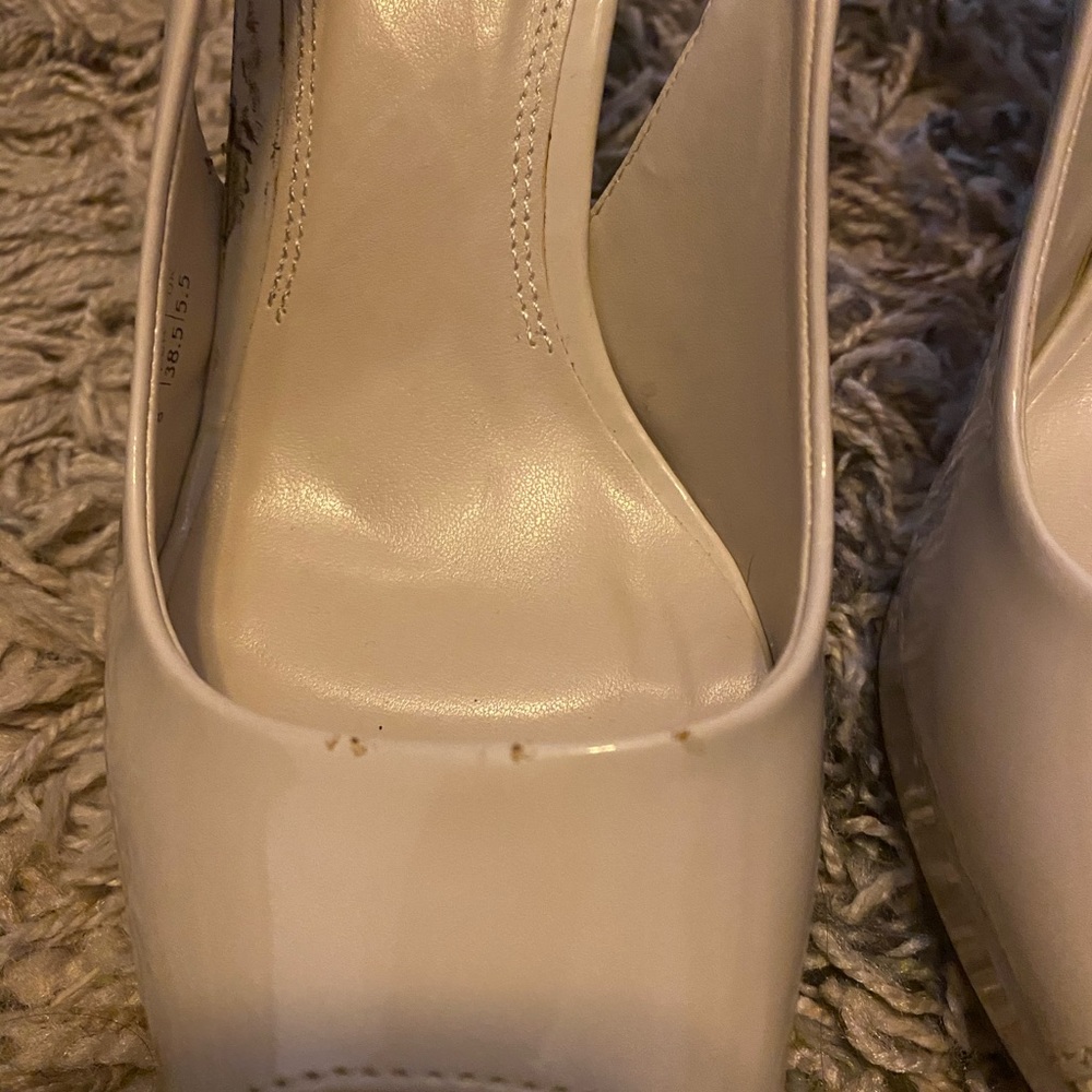 Shoes - Picture 2 of 4